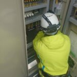 盤結線するヒデアキ